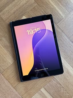 Apple iPad surfplatta 32 GB grå Gen 8