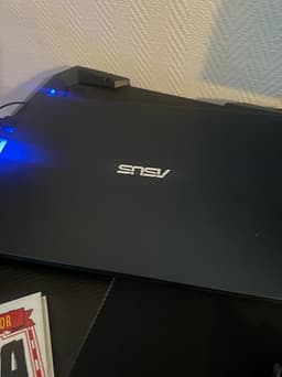 Asus E510 laptop 15 tum svart