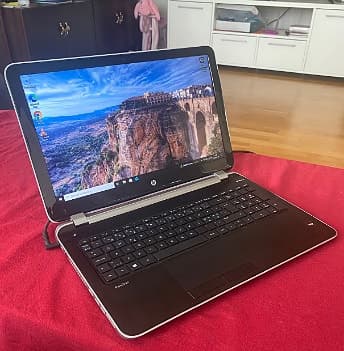 HP Laptop 15"