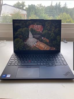 Lenovo ThinkPad E16 Gen 3 – 99% batterihälsa/32 GB RAM / Core Ultra 7