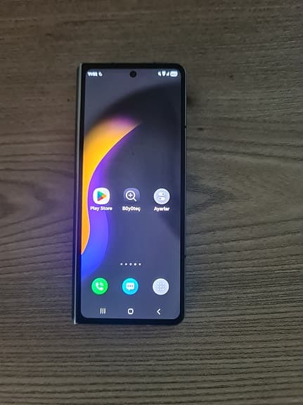 Samsung Galaxy Z Fold 4