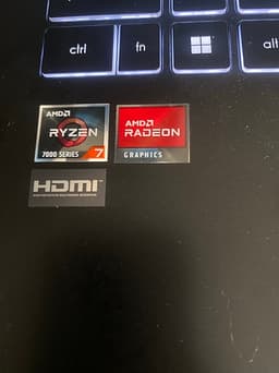 MSI laptop med AMD Ryzen 7 och Radeon-grafik