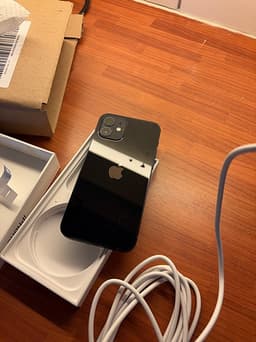 Apple iPhone 11 mobil 64 GB svart