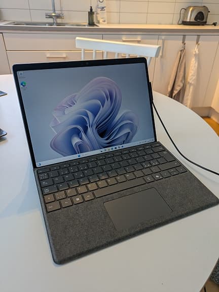 Microsoft Surface Pro 10 13"