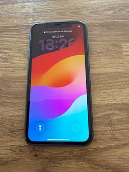 iPhone 11 svart, 64 GB