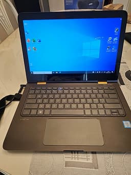 HP Spectre x360 13" bärbar dator 2-i-1