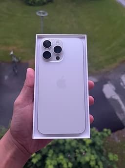 Apple iPhone 15 Pro Max 512 GB vit