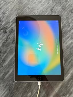 Apple iPad surfplatta 32 GB silver Gen 5