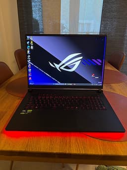 Asus ROG Strix 18 G835LX