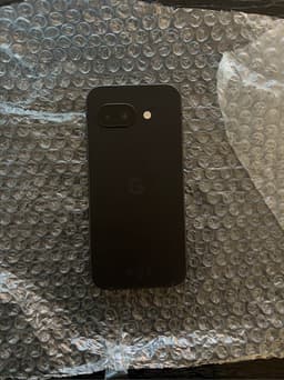 – nyskick Modell: Google Pixel 9a