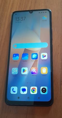 Xiaomi Redmi 13 C 5G mobiltelefon säljes