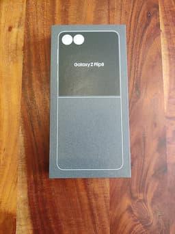 Samsung Galaxy Z Flip 8 12/256 GB (Graphite) - Obruten Förpackning, Full garanti
