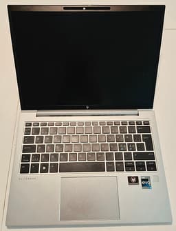 HP Elitebook 830 G9 13"  i5/16/512