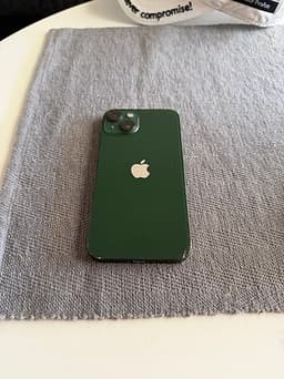 Apple iPhone 13 128 GB grön