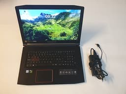 Acer Predator Helios 300 PH317-52. 17.3"  8GB / 512GB SSD / GTX 1050Ti / Win 11