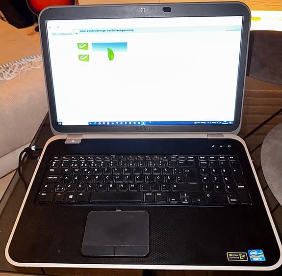 Dell Inspiron 17"