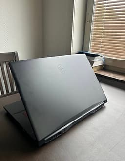 MSI katana ( ram 64 ddr4) rtx3060 och 2.3 t hårddisk
