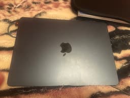 Apple MacBook Air M2,2022