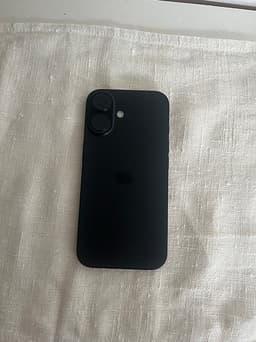 Apple iPhone 16 128 GB svart
