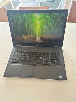 Dell Precision 7740 – Kraftfull workstation | i7 | Quadro RTX 3000 | 16 GB RAM
