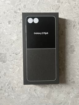 Samsung Galaxy Z Flip8 mobil 256 GB graphite (oöppnad)