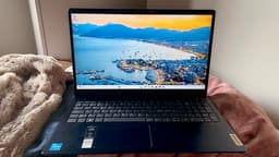 Lenovo laptop 15 tum svart