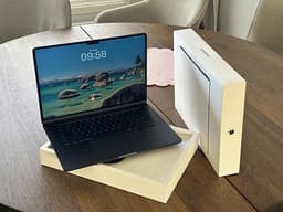 Apple MacBook Air 15" M5 16GB 512GB midnight