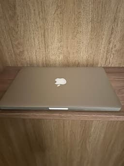 Apple Macbook Pro - Early 2015 - 13 tum