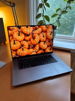 Macbook pro M1 16 tum