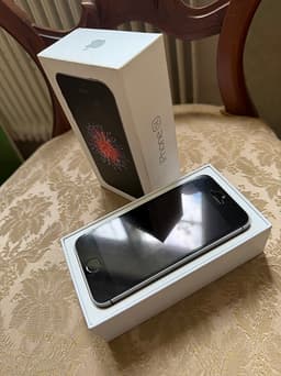 iPhone SE
