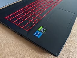 MSI Katana i7 11800H , RTX 3070