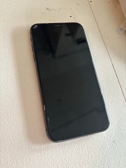 Apple iPhone 11 mobil 64 GB svart