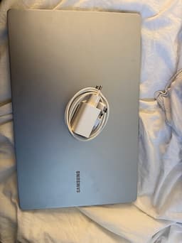 Samsung galaxy book4 edge