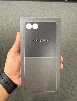 HELT NY Samsung Galaxy Z Flip8