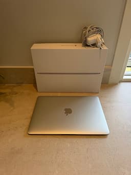 Apple MacBook 12” Retina 256 GB – Silver – Originalkartong