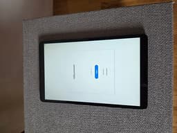 Samsung Galaxy Tab A surfplatta svart med simkortsfack samt tillhörande skal