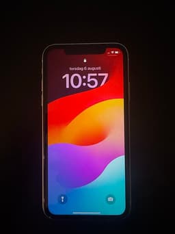 iPhone XR 64 GB – Fullt fungerande, sprucken baksida
