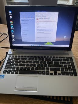 Acer Aspire 15,6 i5/8/750HDD/DVD