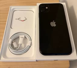 Apple iPhone 11 64 GB svart