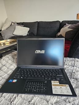 Asus Vivobook laptop 16GB RAM 477GB SSD svart