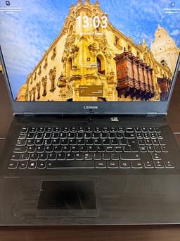 Lenovo bärbar dator 17 tum svart med NVIDIA RTX 2060