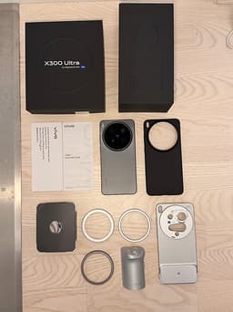 Vivo X300 Ultra 1 TB mobil med kameratillbehör ZEISS kamera