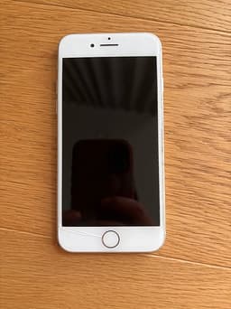 iPhone 8 256GB Vit – fungerar bra, mindre spricka