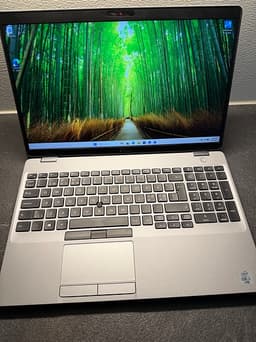Dell Latitude 5511 – i5 10:e gen, 8 GB RAM, 256GB SSD