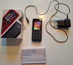 Nokia 130 DS med original laddare och kartong