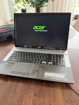 Acer Aspire V3-771G 17,3” – i7 / 16 GB RAM / GeForce