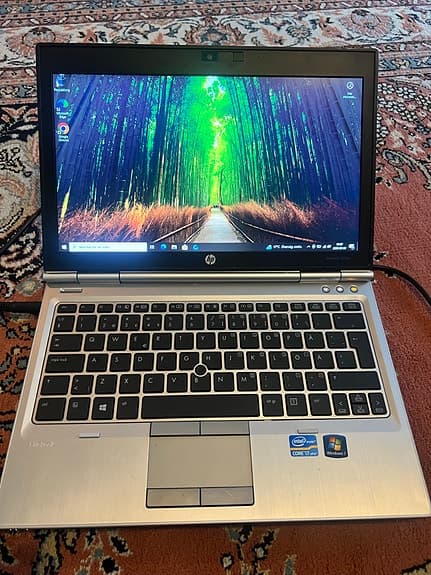 HP EliteBook 12"