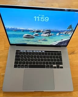 MacBook Pro 16” 2019 i7