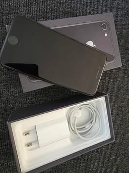 iPhone 8 64 GB Space Gray – Komplett i originalkartong