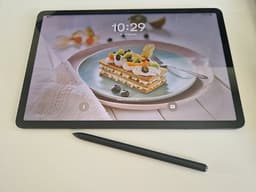 Samsung tab s8 wifi med penna och kvitto